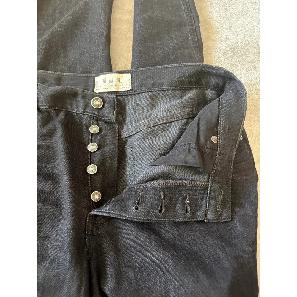 We The Free Distressed Ripped Jeans Black Wash Denim Raw Hem‎ Size 27 - Picture 8 of 9